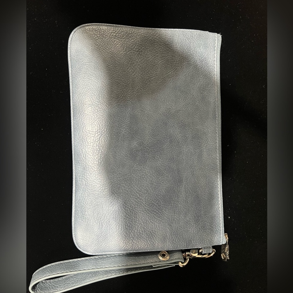 Thirty one clutch wristlet